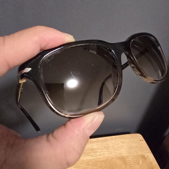 Persol Sunglasses 3191 S with Case - Picture 12 of 12